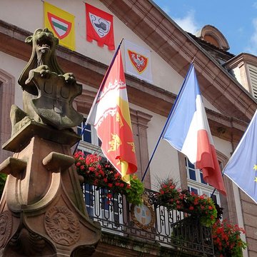 Fontaine Place de lHôtel-de-Ville à Ribeauvillé