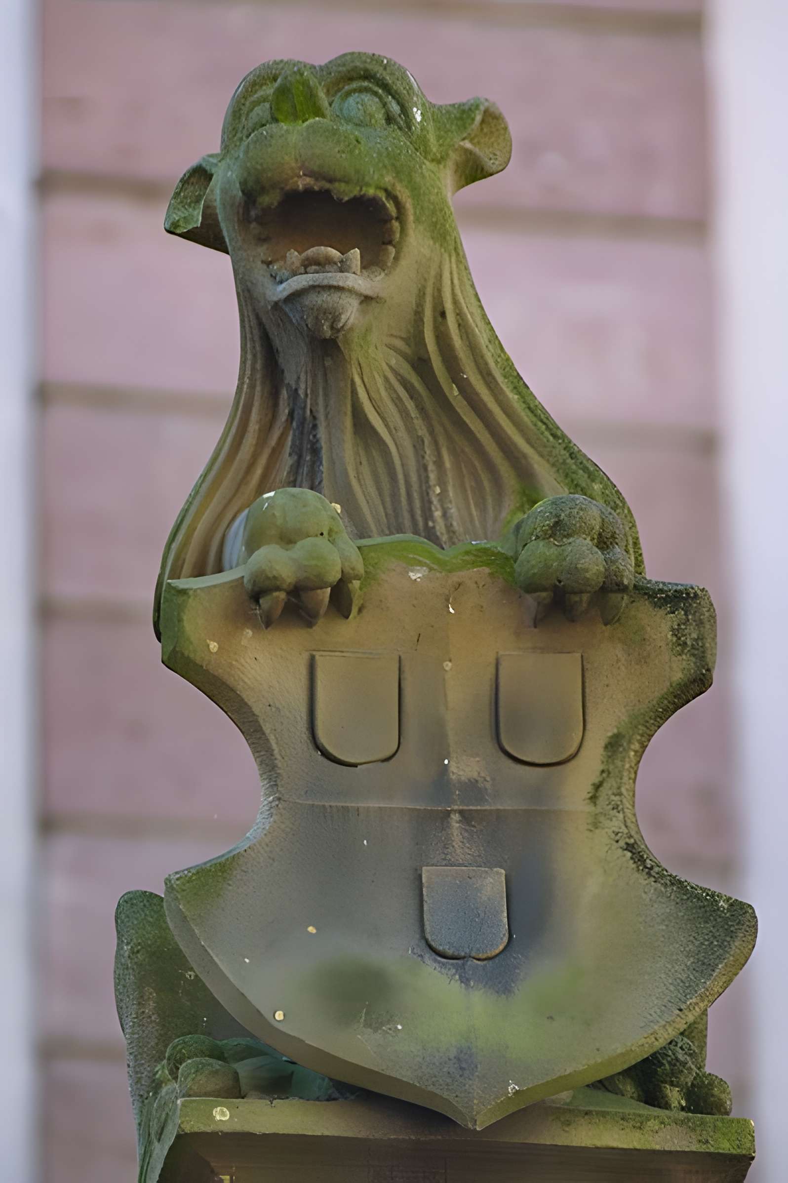 Fontaine Place de l'Hôtel-de-Ville à Ribeauvillé