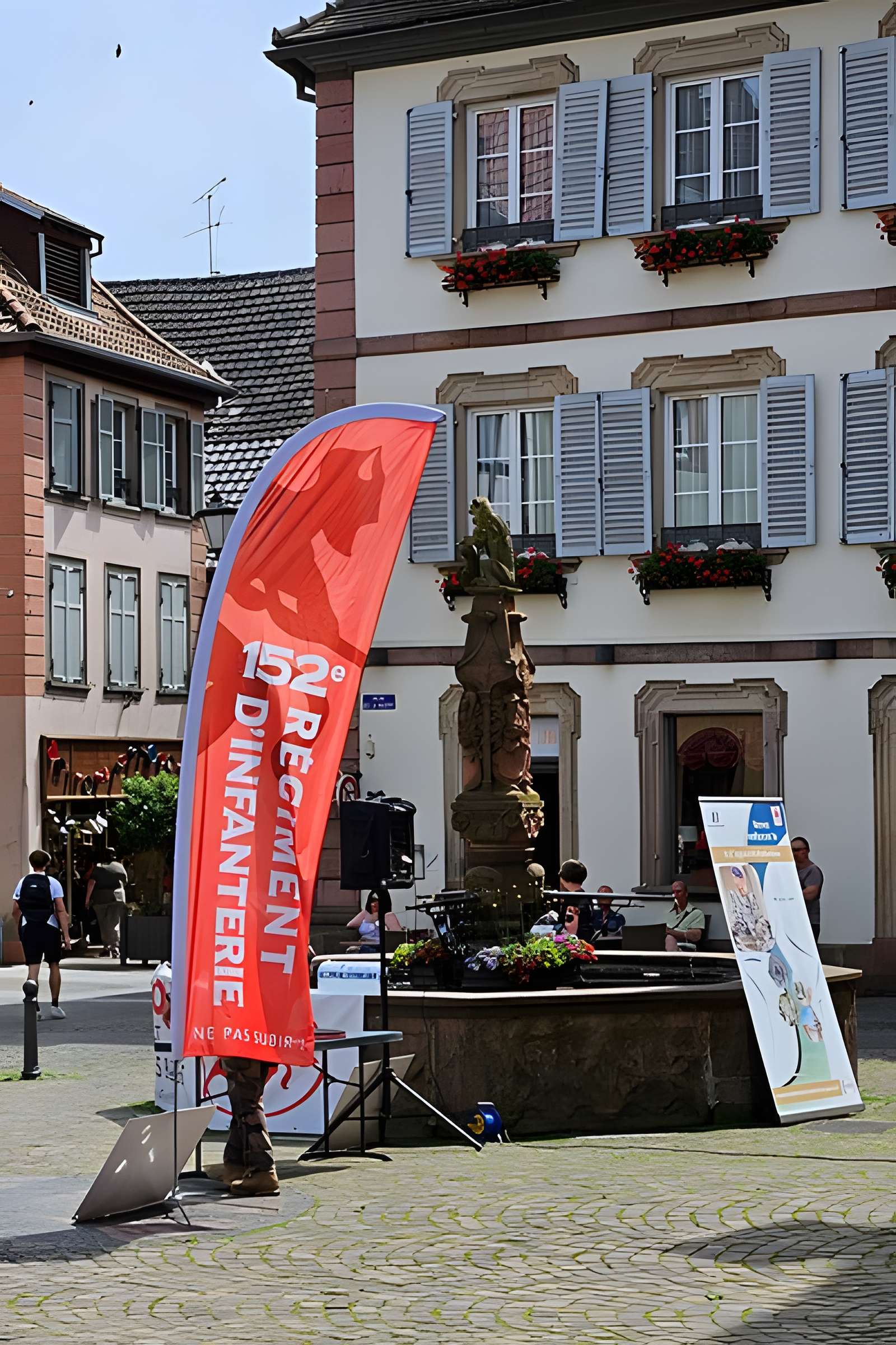 Fontaine Place de l'Hôtel-de-Ville à Ribeauvillé