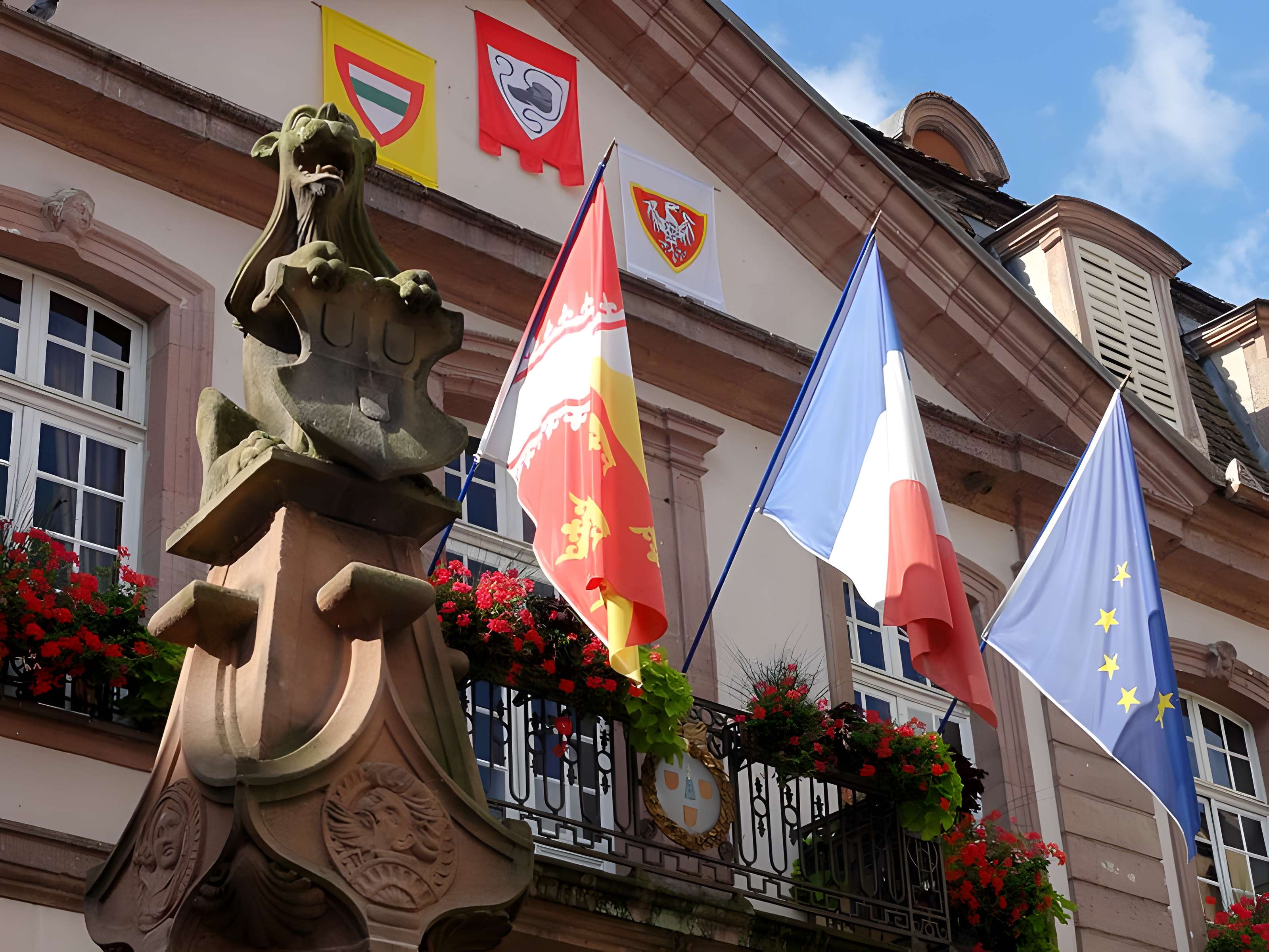 Fontaine Place de l'Hôtel-de-Ville à Ribeauvillé
