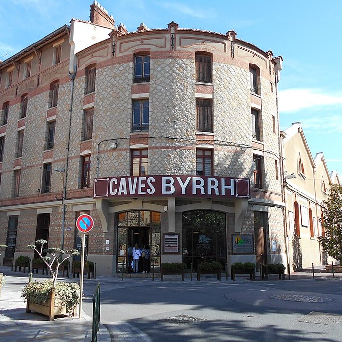 Photo de Annexes 3, 7 et 7 bis des caves Byrrh