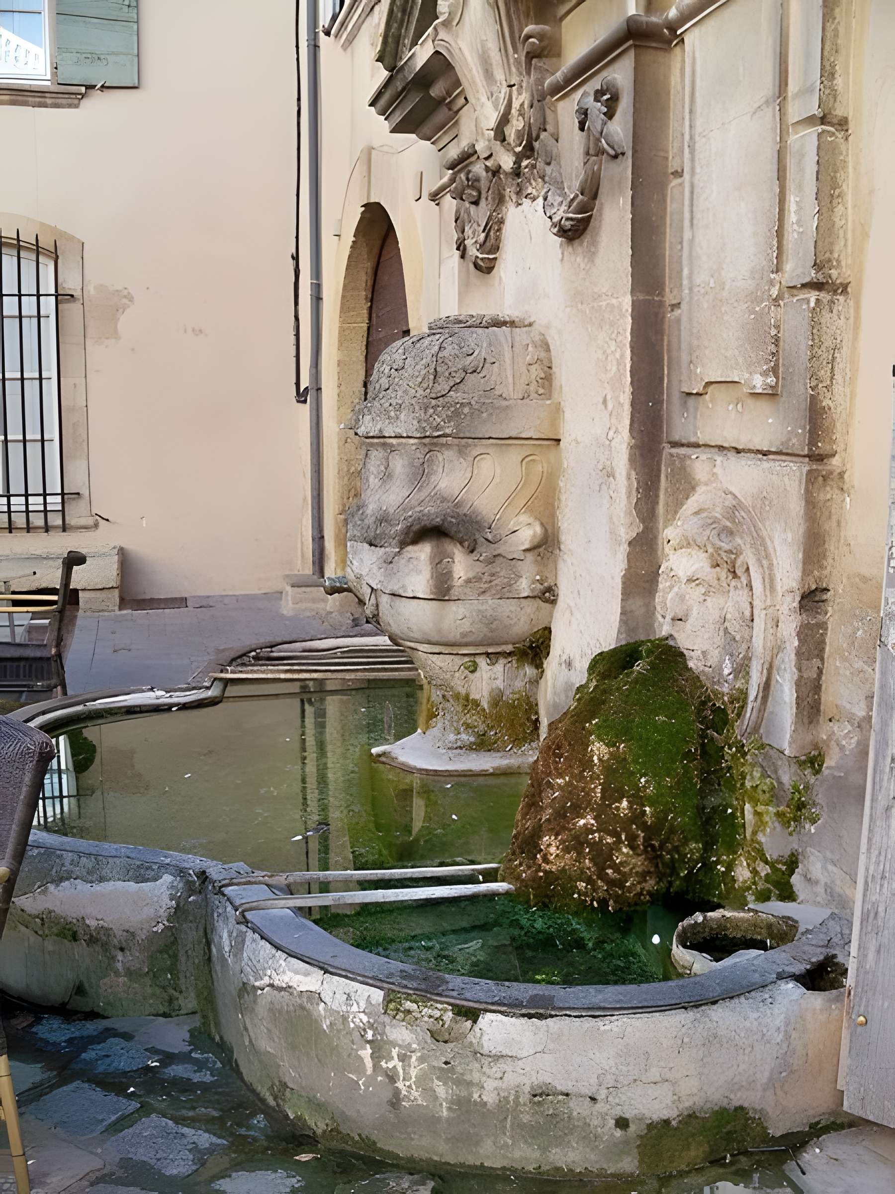 Fontaine publique de Lourmarin 