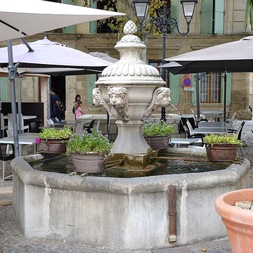 Fontaine publique dOrange