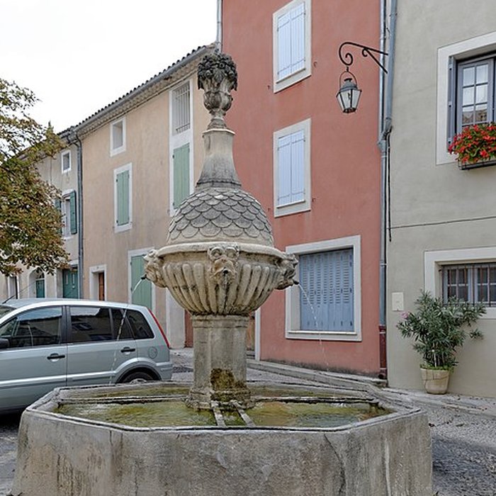 Photo de Fontaine Reboul de Pernes-les-Fontaines