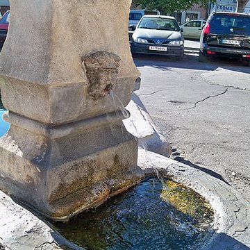 Fontaine Reboul de Pernes-les-Fontaines