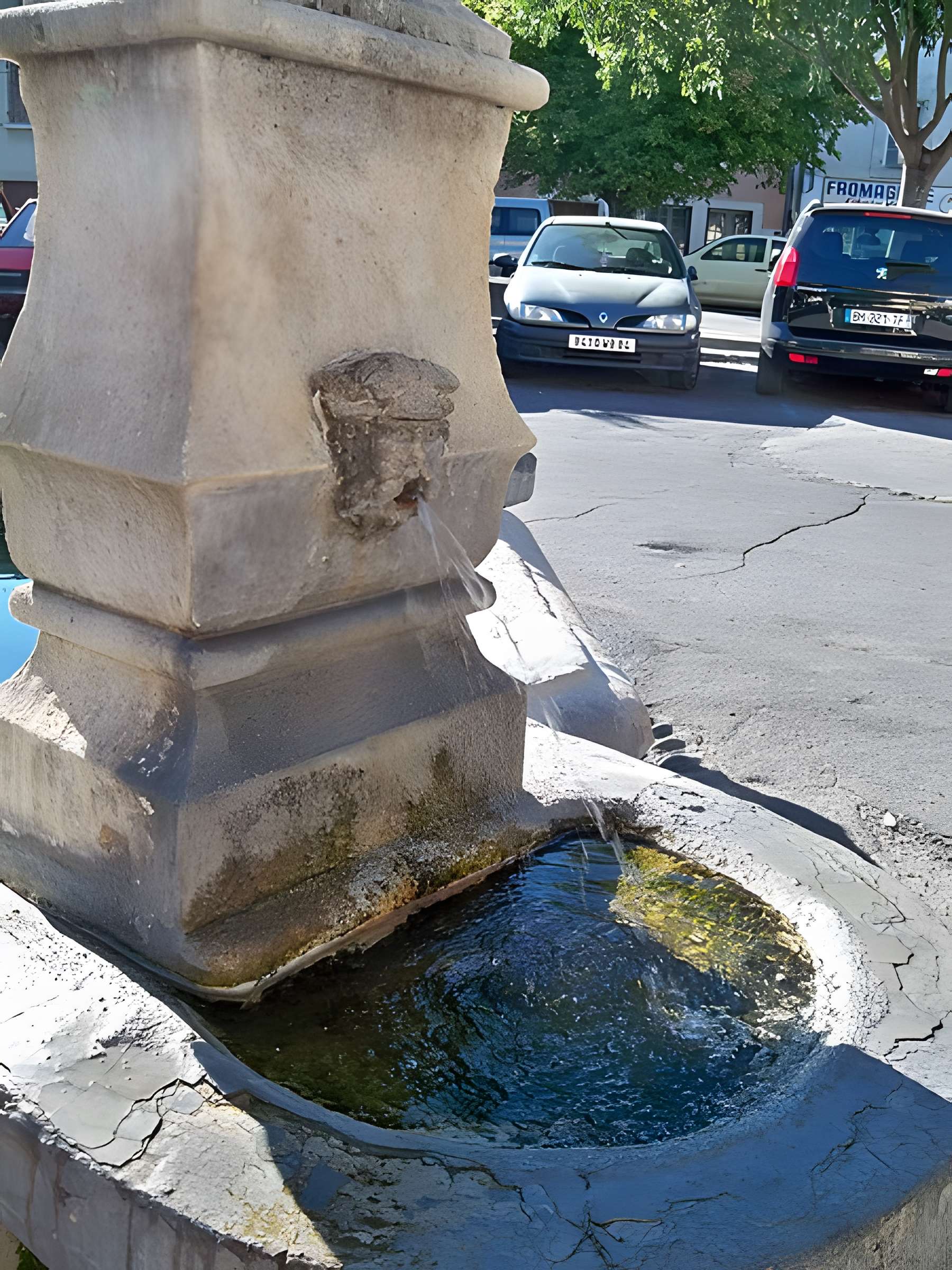 Fontaine Reboul de Pernes-les-Fontaines