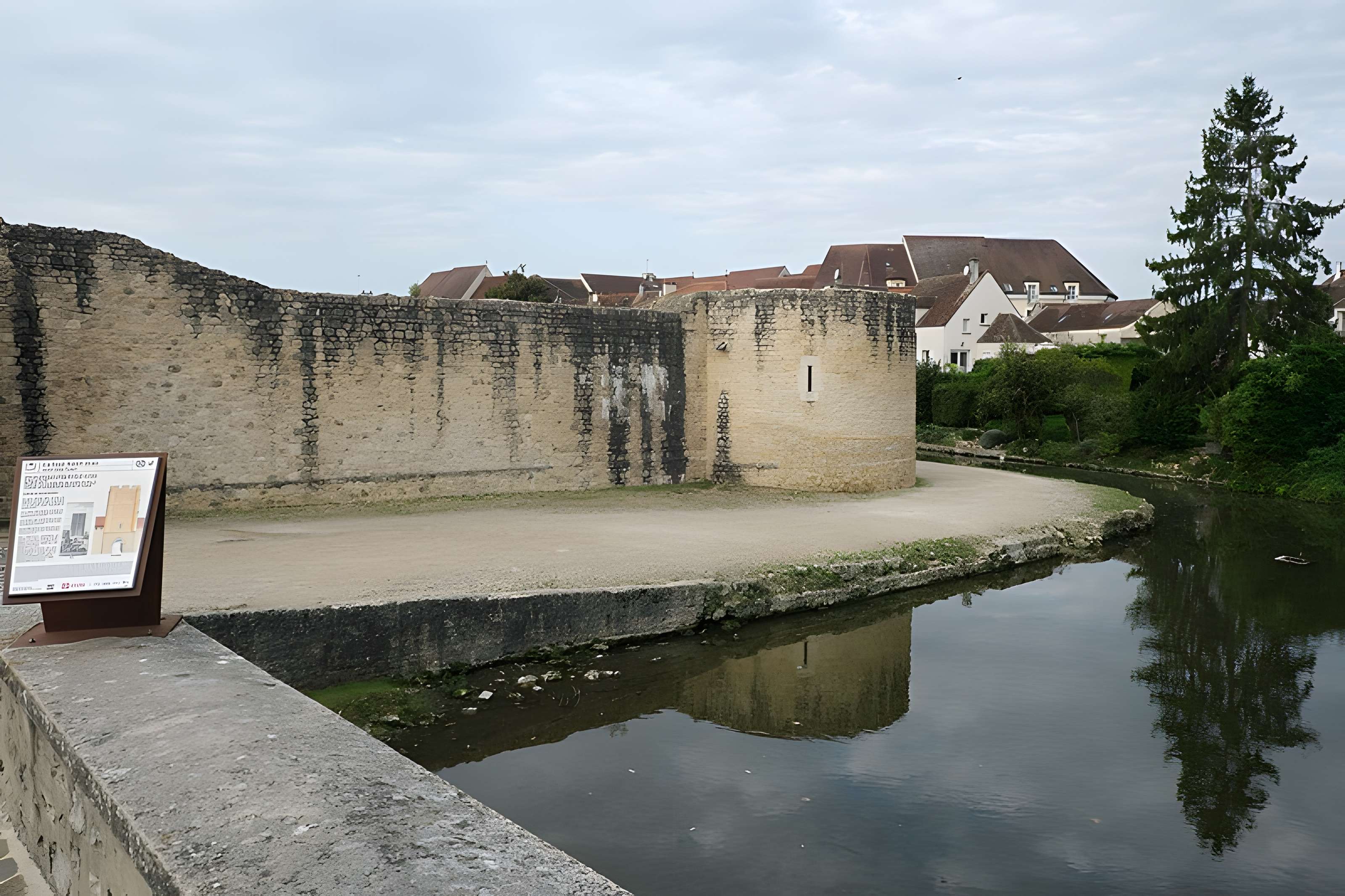 Château de Brie-Comte-Robert