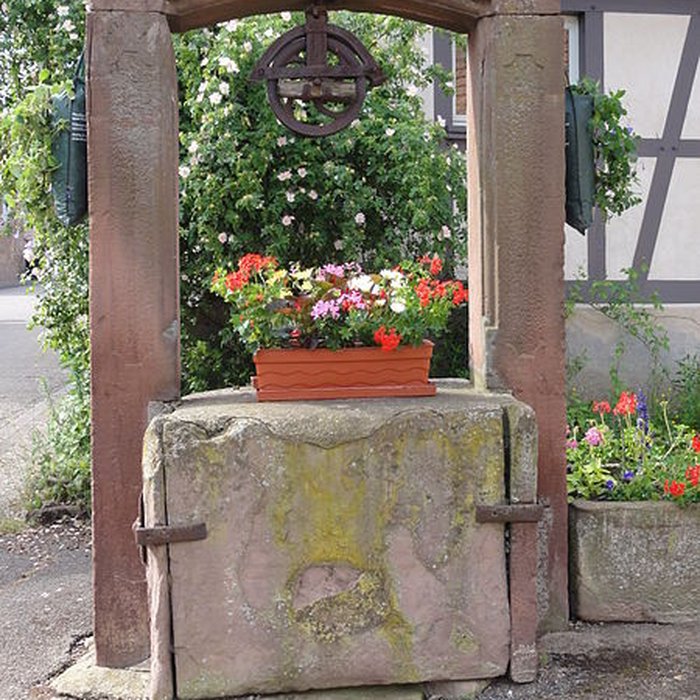 Photo de Puits daté de 1563