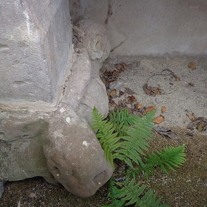 Photo de Eglise Saint-Trophime et quatre statues en bois sculptées
