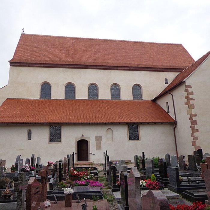 Photo de Eglise Saint-Trophime et quatre statues en bois sculptées