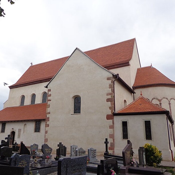 Photo de Eglise Saint-Trophime et quatre statues en bois sculptées