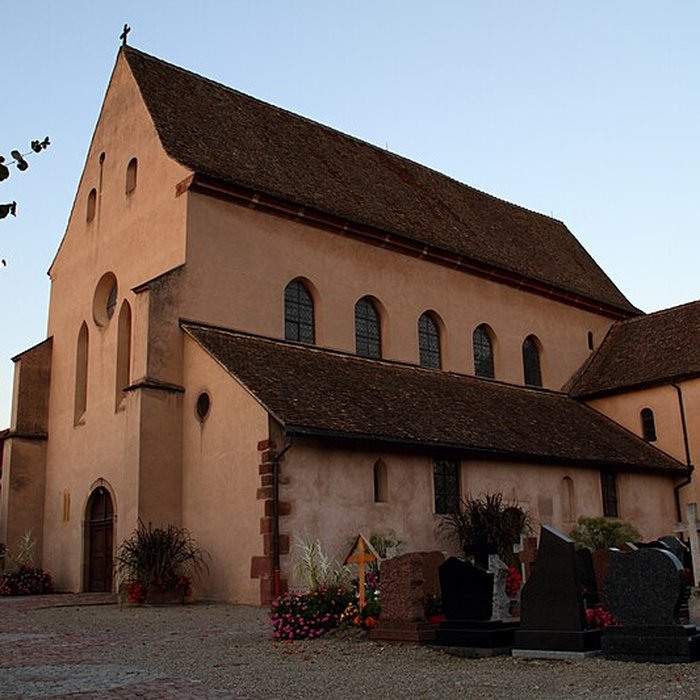 Photo de Eglise Saint-Trophime et quatre statues en bois sculptées