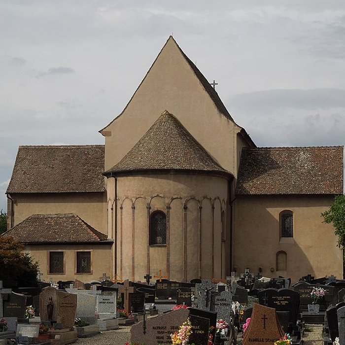 Photo de Eglise Saint-Trophime et quatre statues en bois sculptées