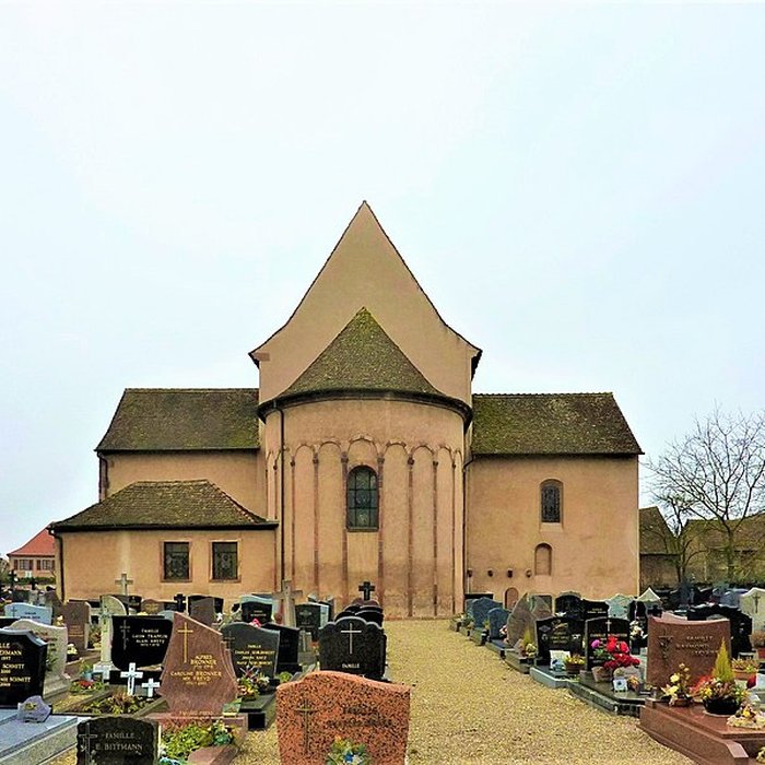 Photo de Eglise Saint-Trophime et quatre statues en bois sculptées