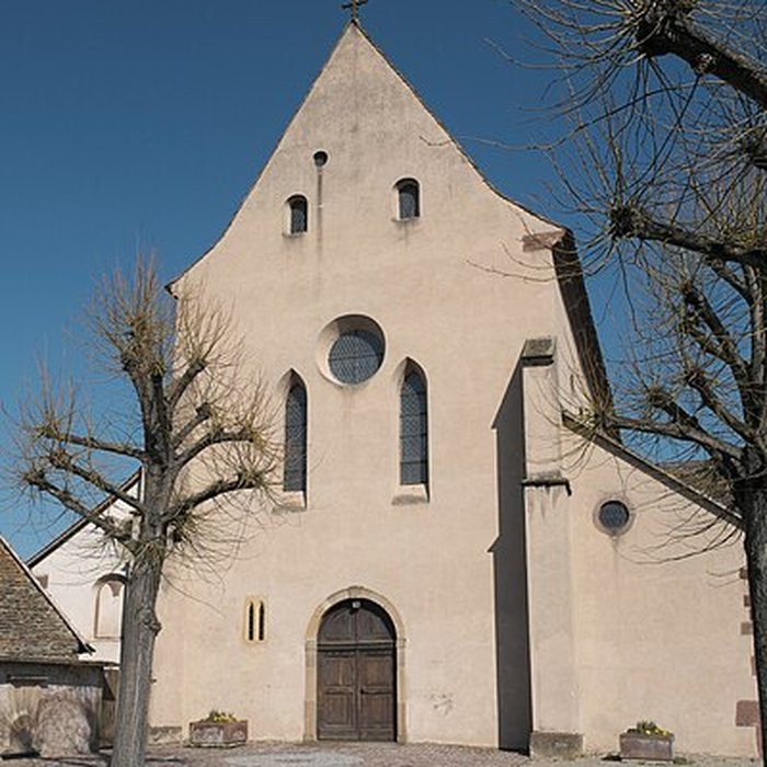 Photo de Eglise Saint-Trophime et quatre statues en bois sculptées