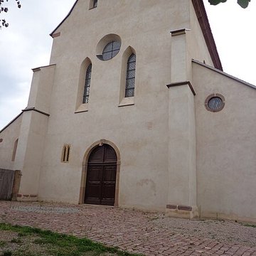 Eglise Saint-Trophime et quatre statues en bois sculptées