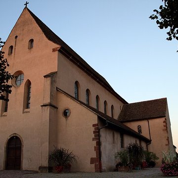 Eglise Saint-Trophime et quatre statues en bois sculptées