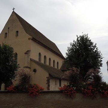 Eglise Saint-Trophime et quatre statues en bois sculptées