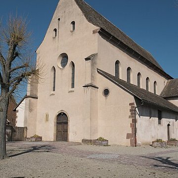 Eglise Saint-Trophime et quatre statues en bois sculptées