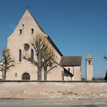 Eglise Saint-Trophime et quatre statues en bois sculptées