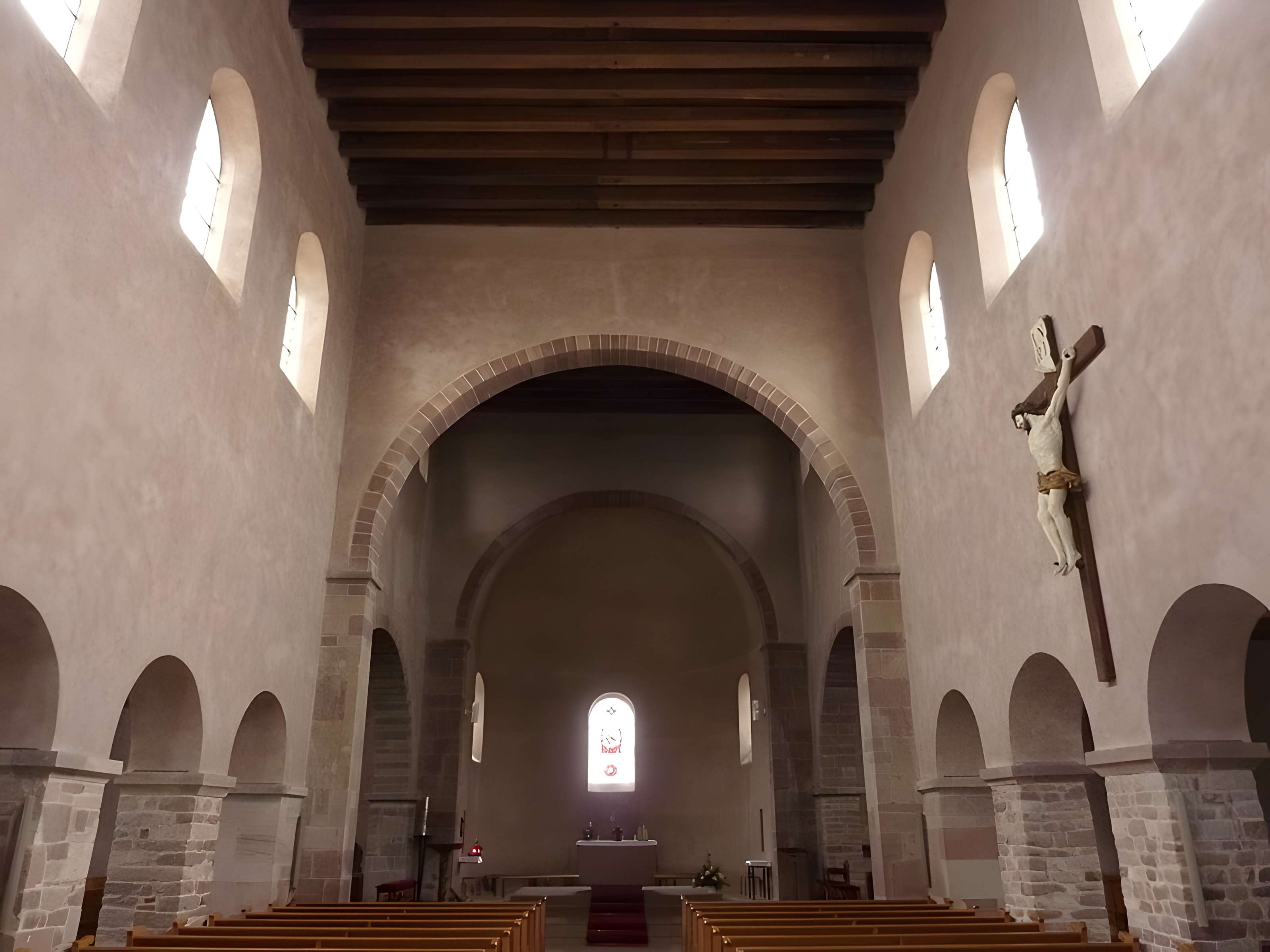 Eglise Saint-Trophime et quatre statues en bois sculptées