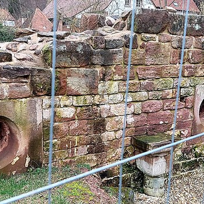 Photo de Vestiges de lancienne abbaye de Graufthal