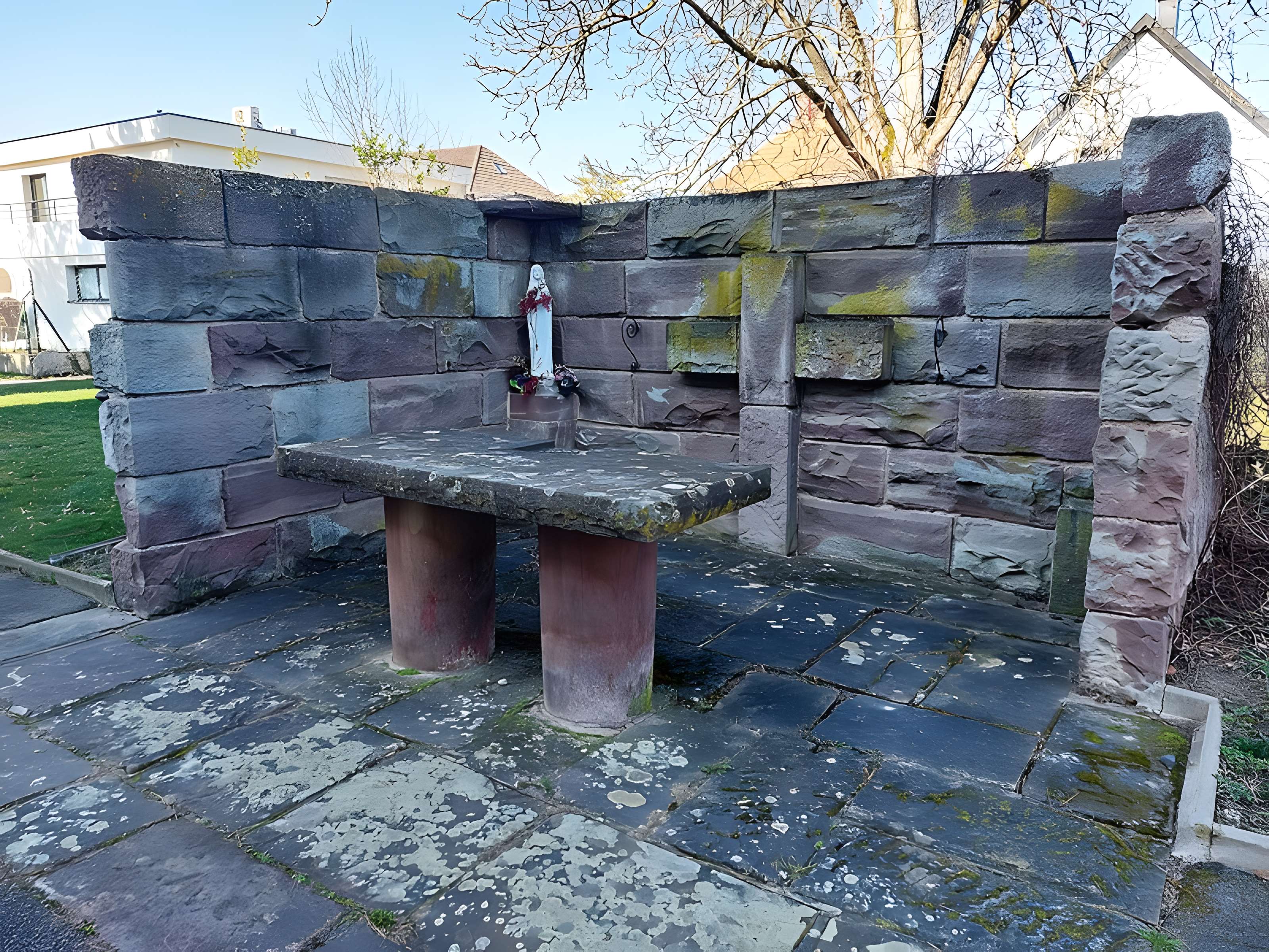 Eglise catholique Sainte-Thérèse-de-l'Enfant-Jésus