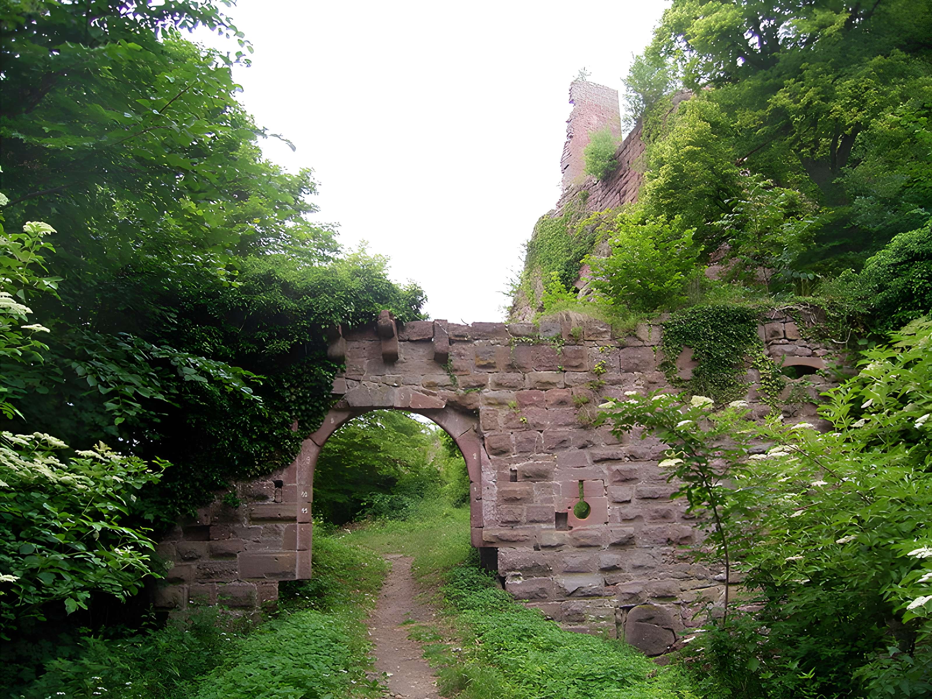 Ruines du château Guirbaden