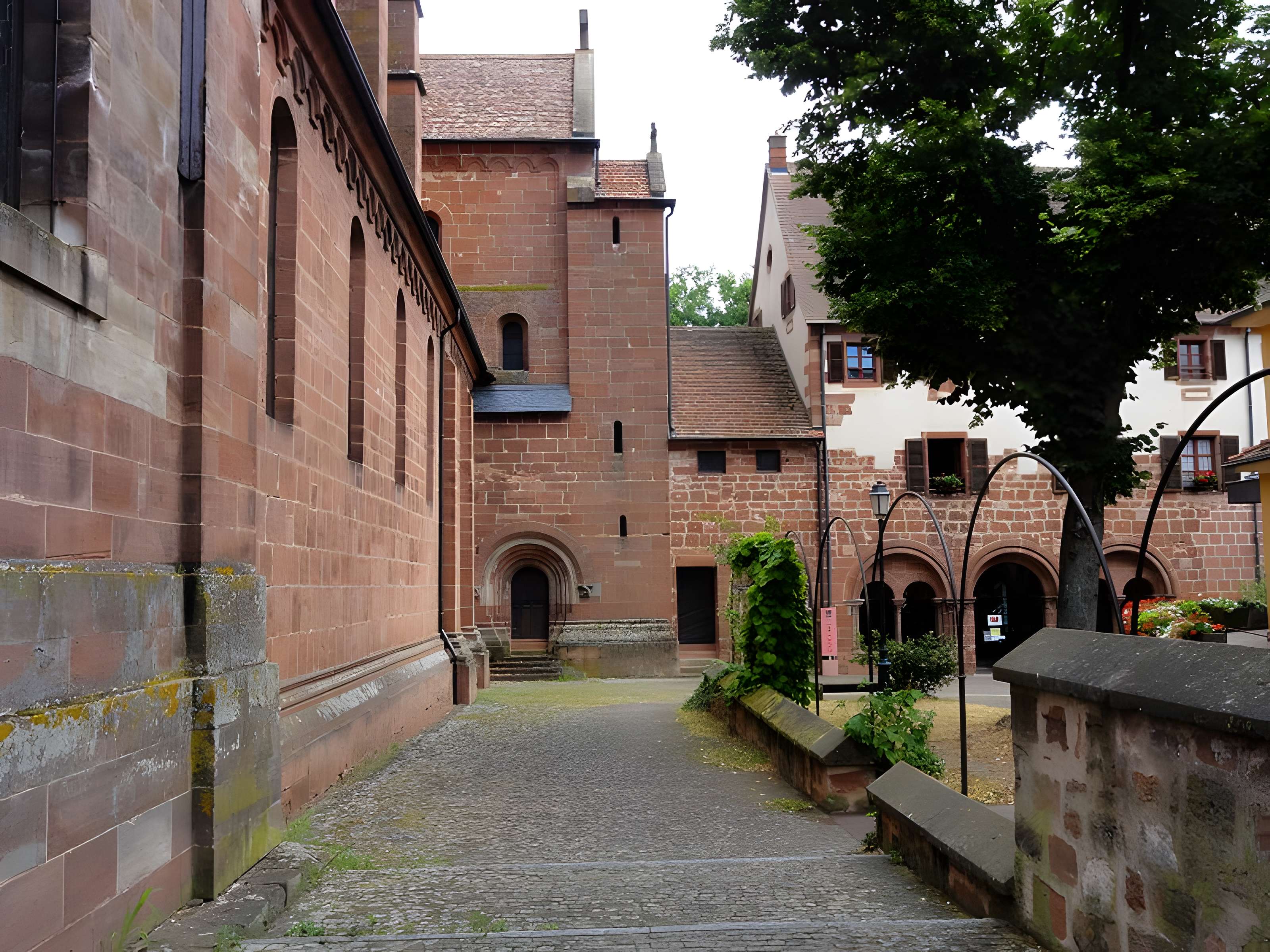 Ancienne abbaye bénédictine