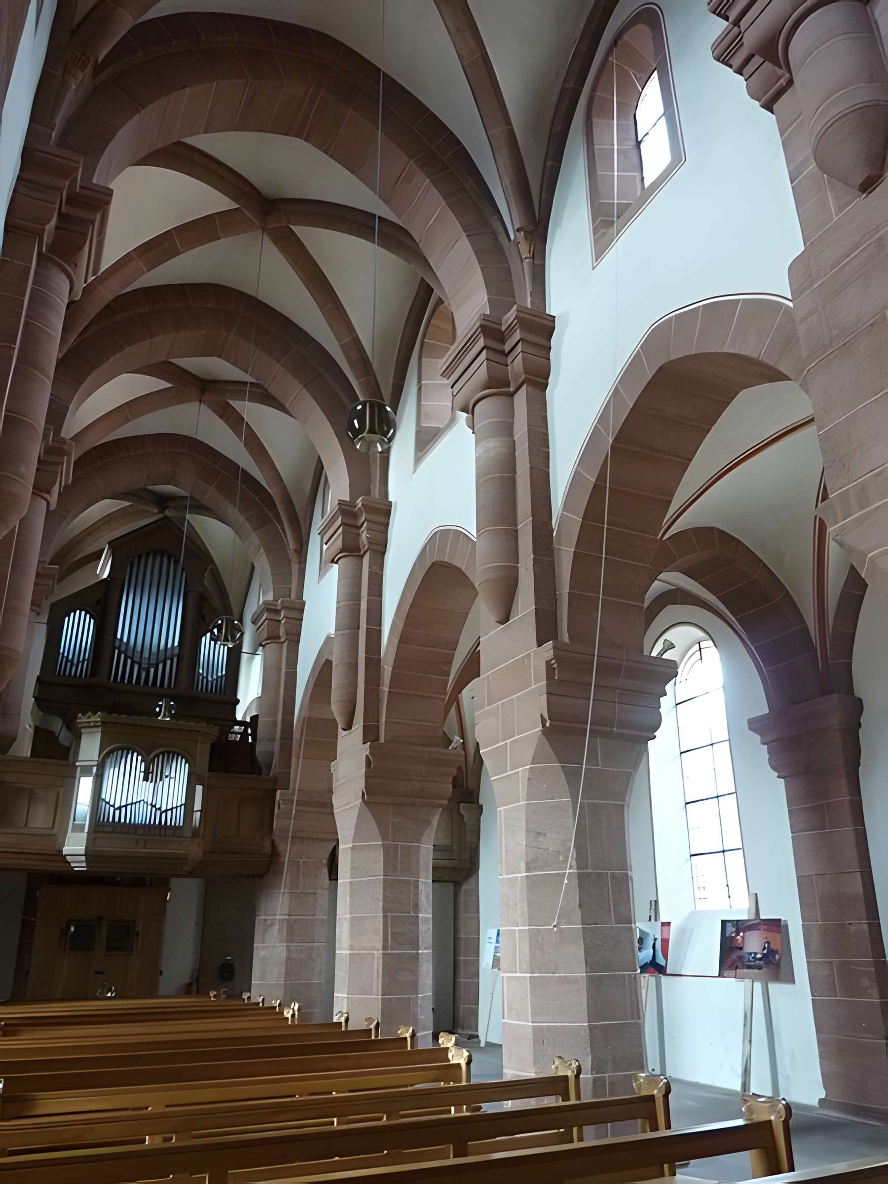 Eglise Saint-Adelphe