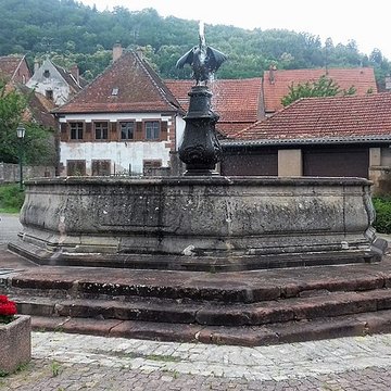 Fontaine du XVIIIe siècle