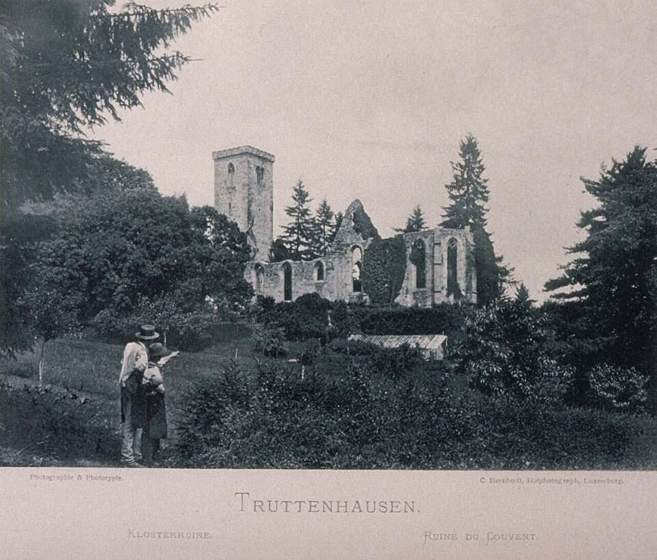 Ancien couvent des chanoines réguliers de saint Augustin