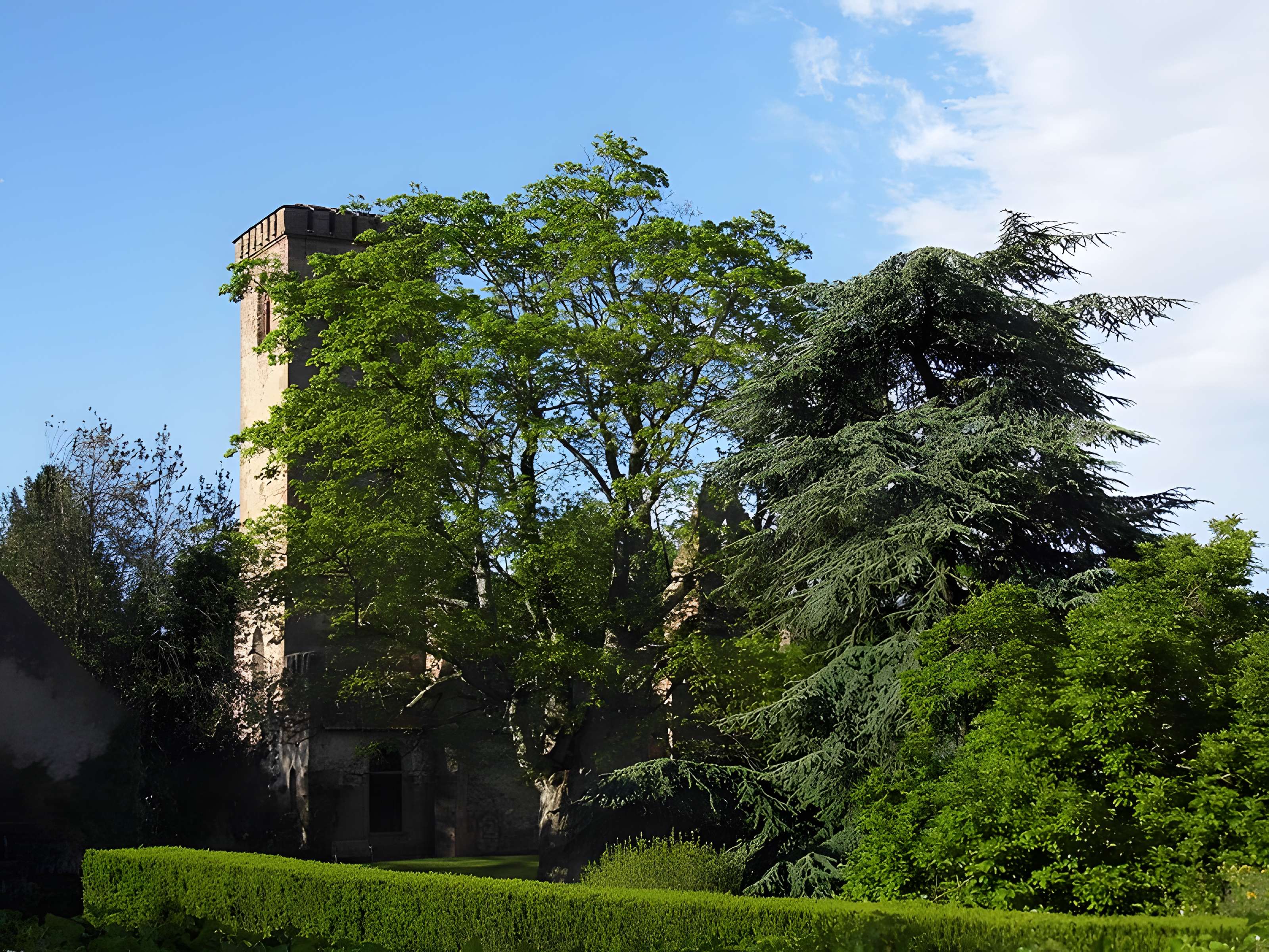 Ancien couvent des chanoines réguliers de saint Augustin