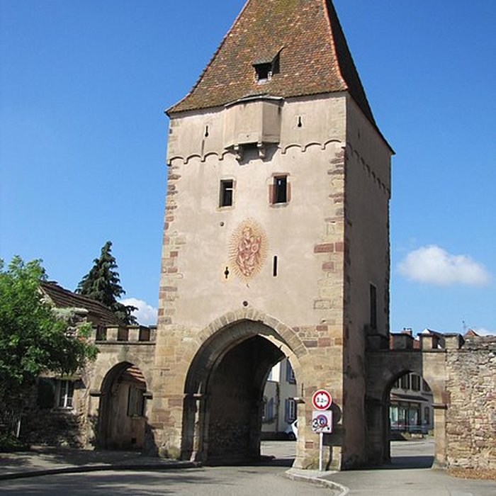 Photo de Remparts et quatre anciennes portes