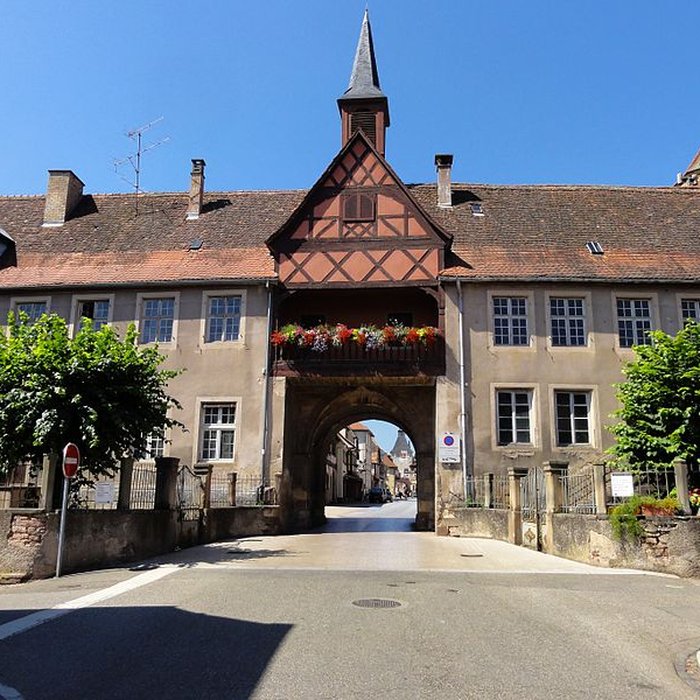 Photo de Remparts et quatre anciennes portes