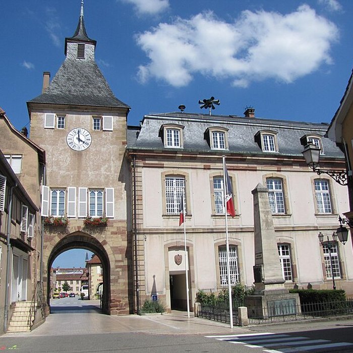 Photo de Remparts et quatre anciennes portes
