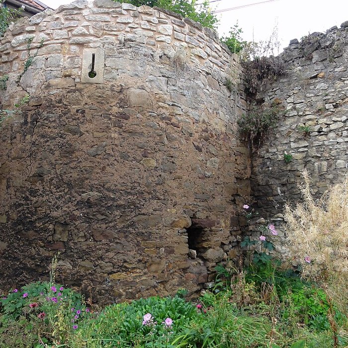 Photo de Remparts et quatre anciennes portes