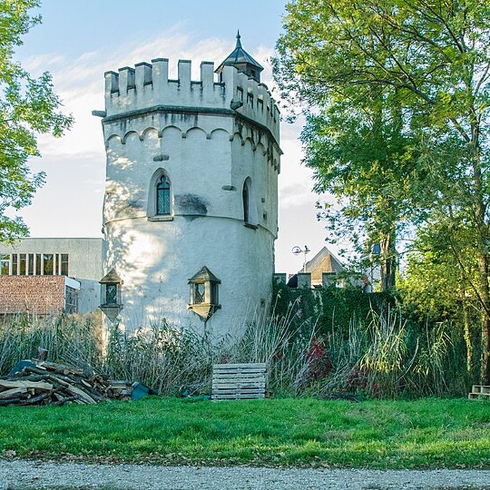 Photo de Remparts et quatre anciennes portes