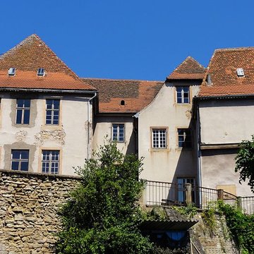 Remparts et quatre anciennes portes
