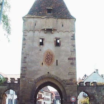 Remparts et quatre anciennes portes