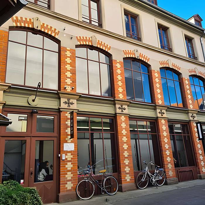 Photo de Ancien magasin Neunreiter, actuellement centre européen dactions artistiques contemporains CEAAC