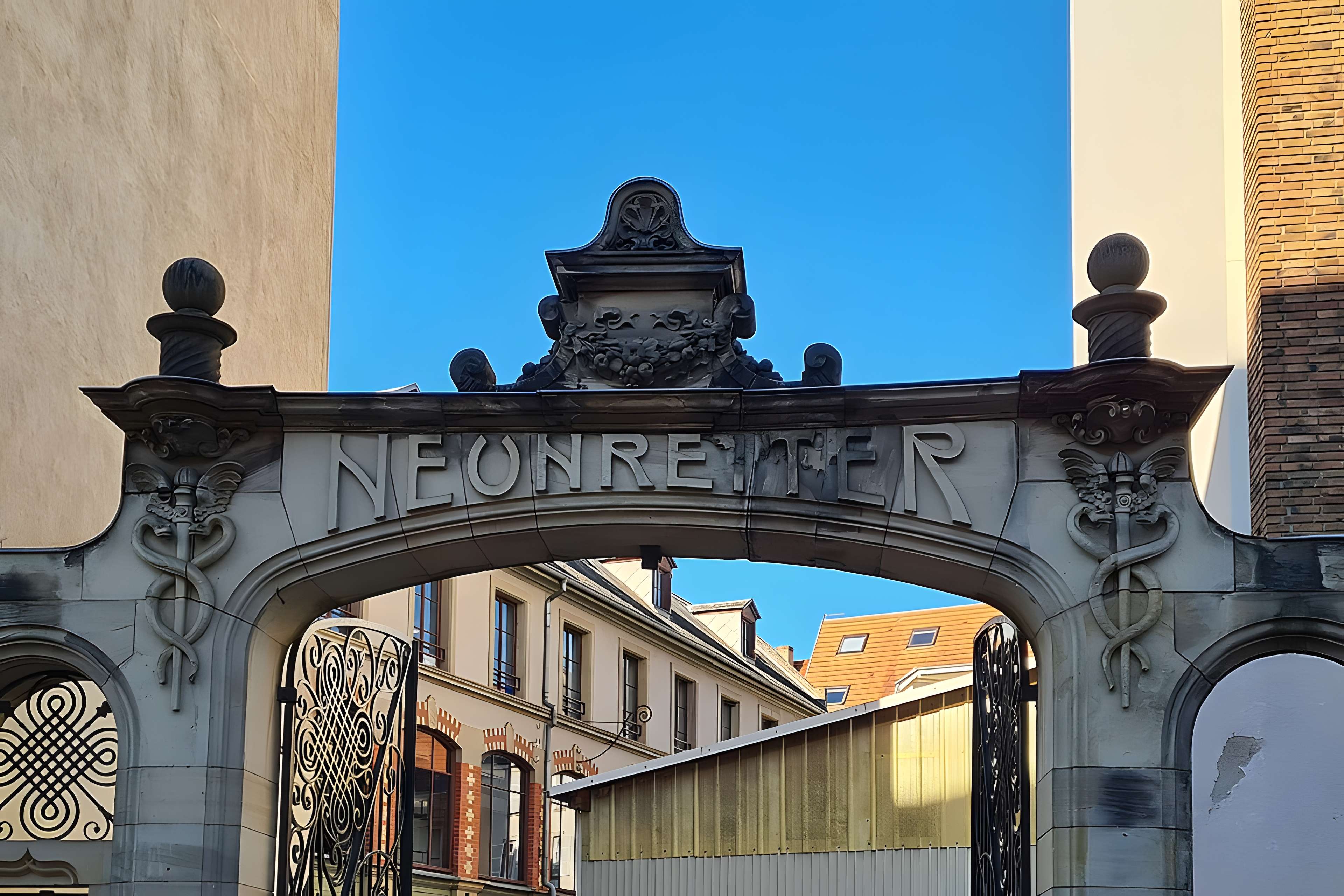 Ancien magasin Neunreiter, actuellement centre européen d'actions artistiques contemporains (CEAAC)