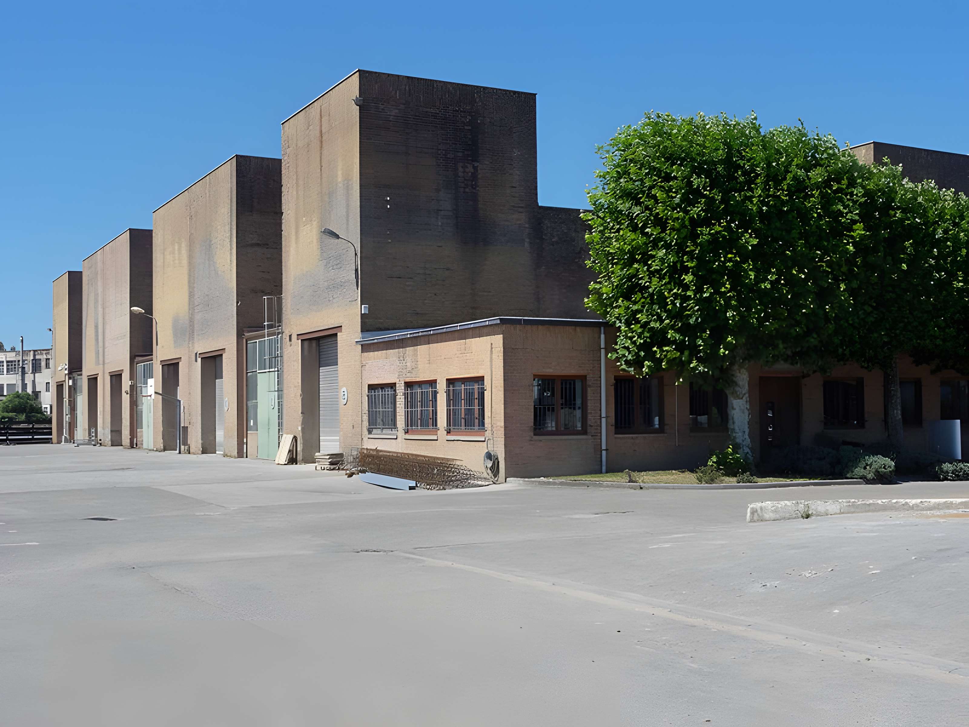 Ancienne usine Junkers Flugzeug-und-Motorenwerke A.G.