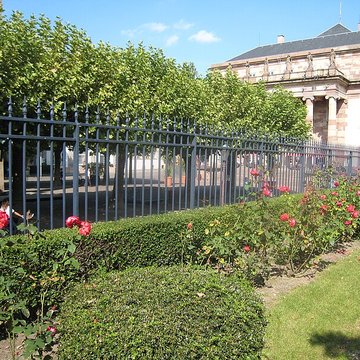 Hôtel des Deux Ponts ou Hôtel du Gouverneur militaire