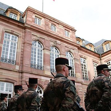 Hôtel des Deux Ponts ou Hôtel du Gouverneur militaire