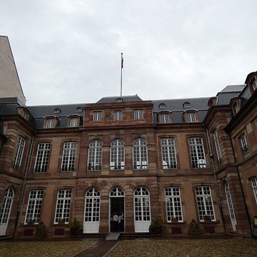 Hôtel des Deux Ponts ou Hôtel du Gouverneur militaire