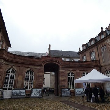Hôtel des Deux Ponts ou Hôtel du Gouverneur militaire