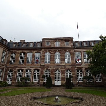 Hôtel des Deux Ponts ou Hôtel du Gouverneur militaire