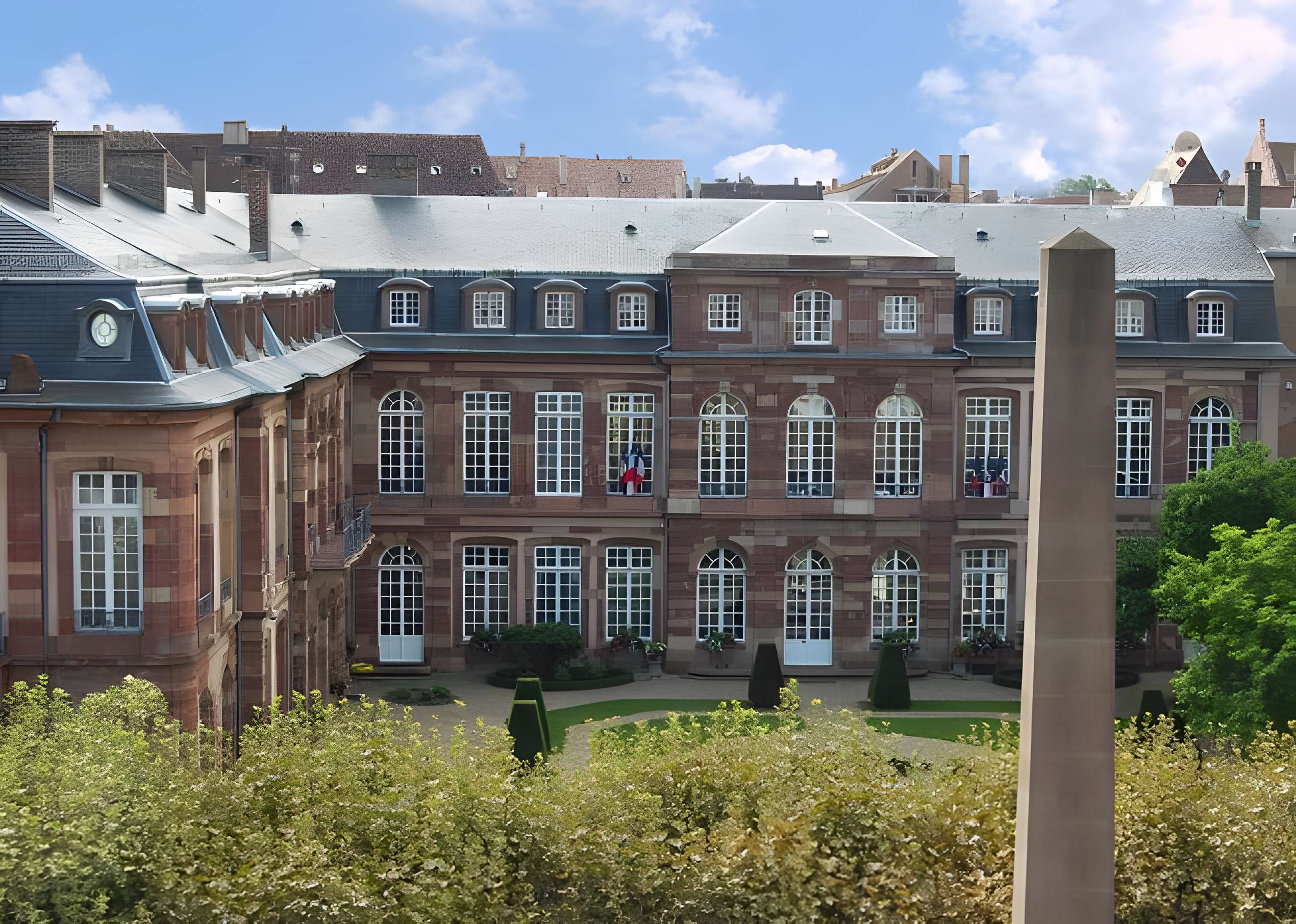 Hôtel des Deux Ponts ou Hôtel du Gouverneur militaire