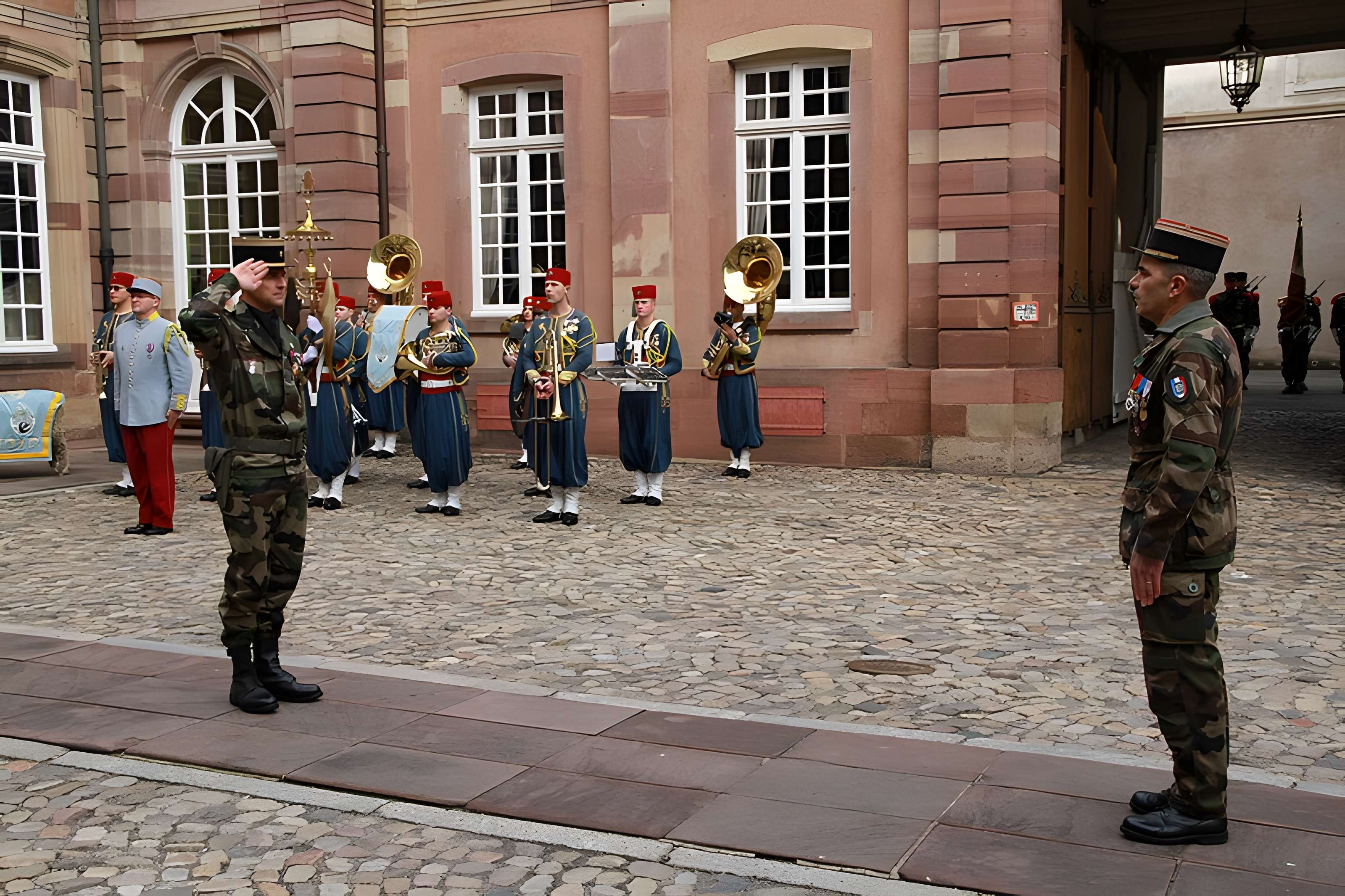 Hôtel des Deux Ponts ou Hôtel du Gouverneur militaire